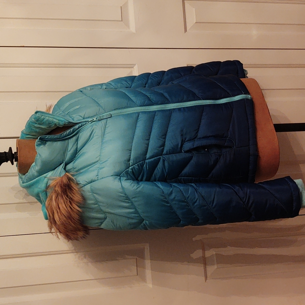 SO Blue ombre ski parka with removable faux-fur lined hood